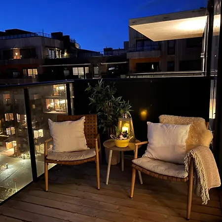 Bright, Stylish With A Sunny Balcony Close To Nature Appartement *