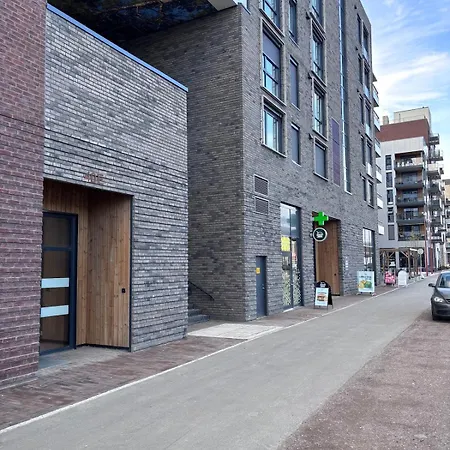 Bright, Stylish With A Sunny Balcony Close To Nature Appartement